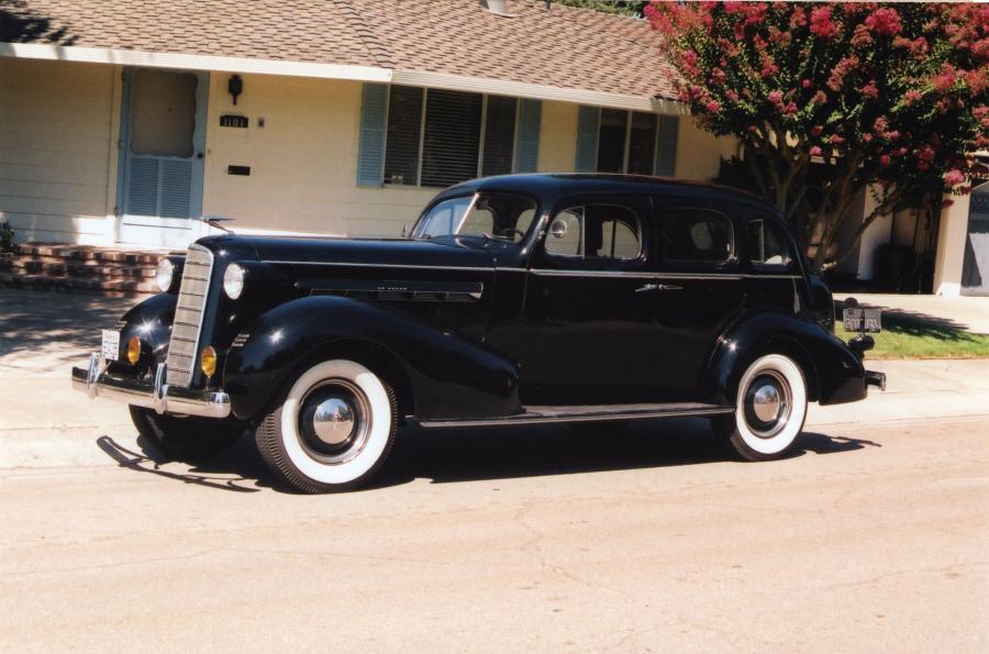  LaSalle Touring Sedan (36-5019) 1936 года  (фото 2 из 2)